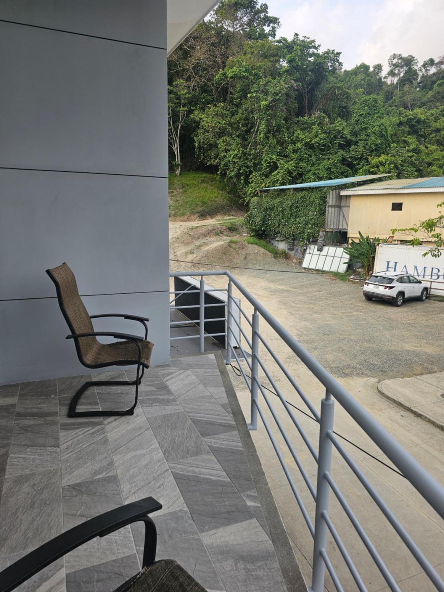 Pura Vida Apartments Quepos Ruang foto