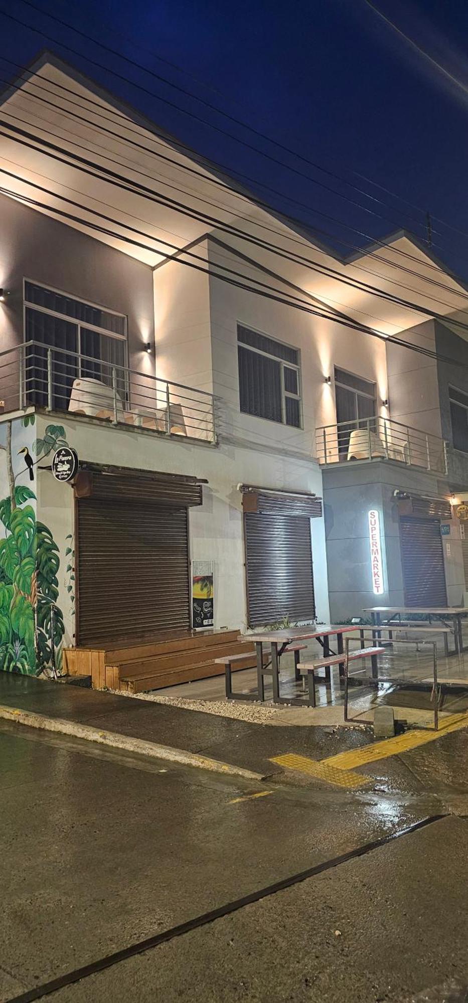 Pura Vida Apartments Quepos Bagian luar foto
